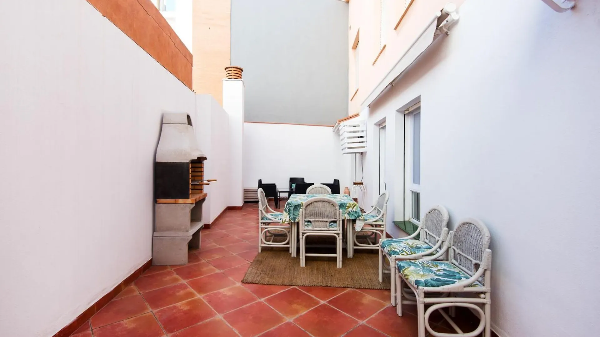 Atarazanas River Road Apartment Malaga
