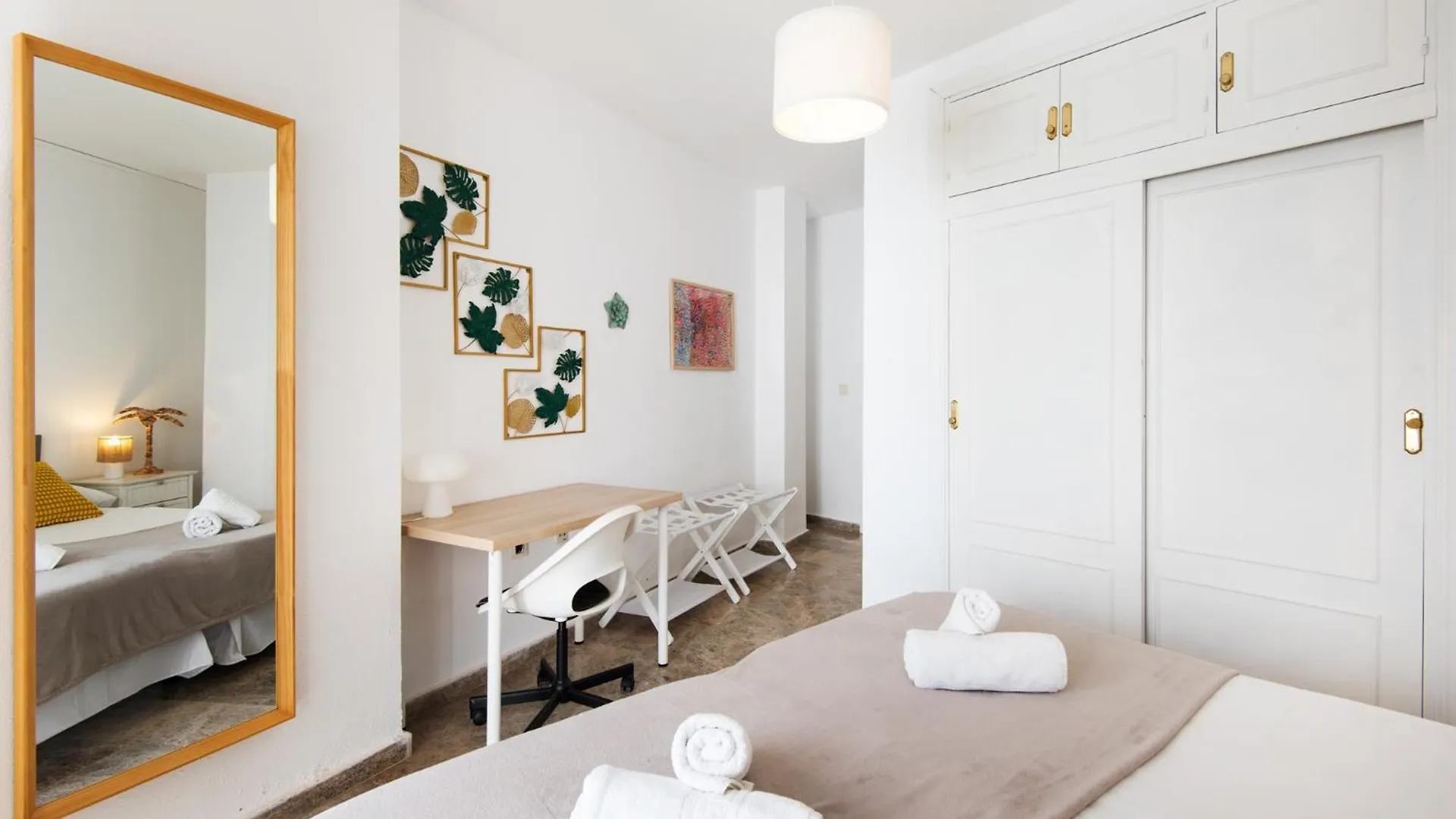 Atarazanas River Road Apartment 말라가 0*,