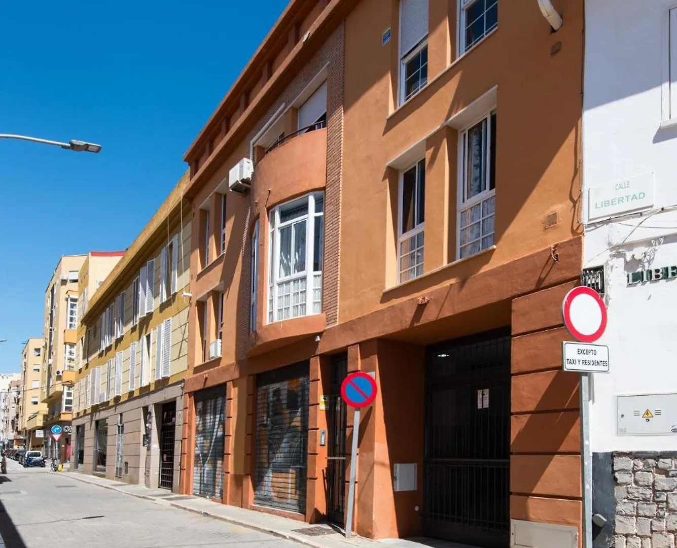 Atarazanas River Road Apartment Málaga İspanya