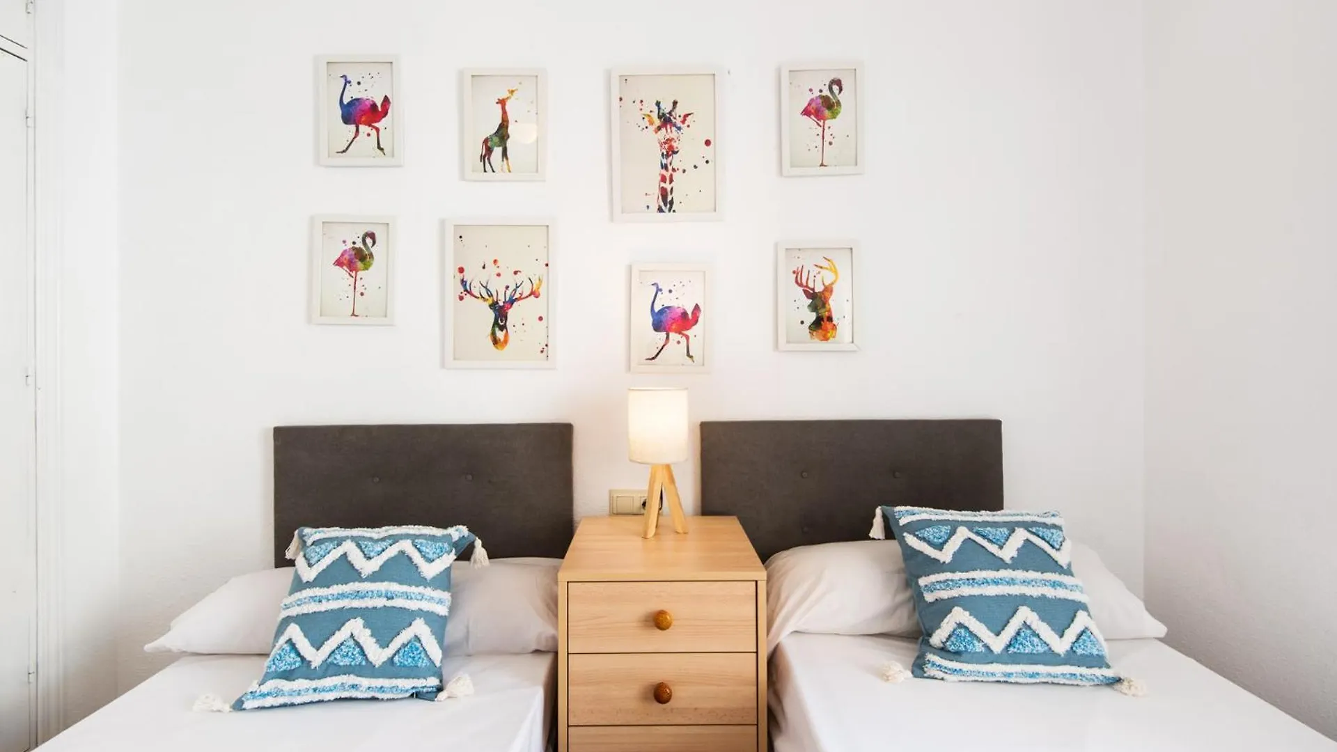 Atarazanas River Road Apartment Málaga İspanya