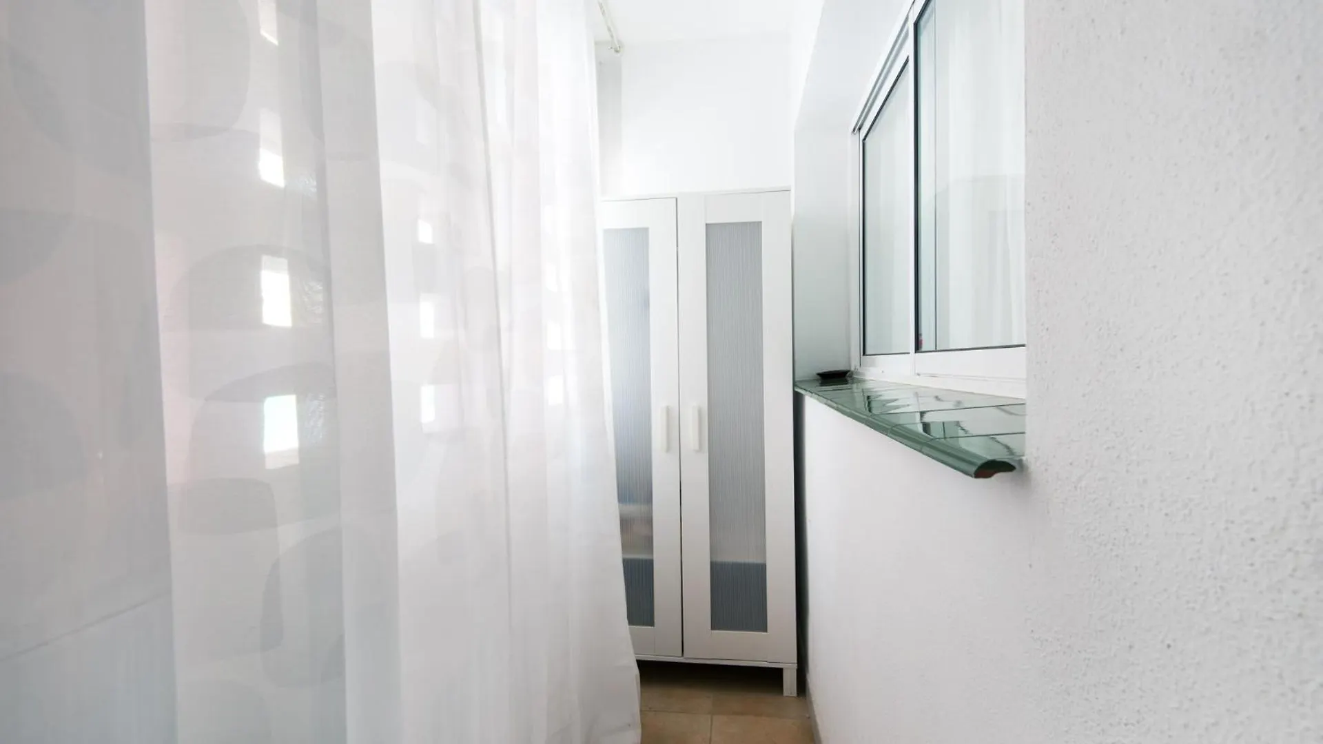Atarazanas River Road Apartment Málaga İspanya
